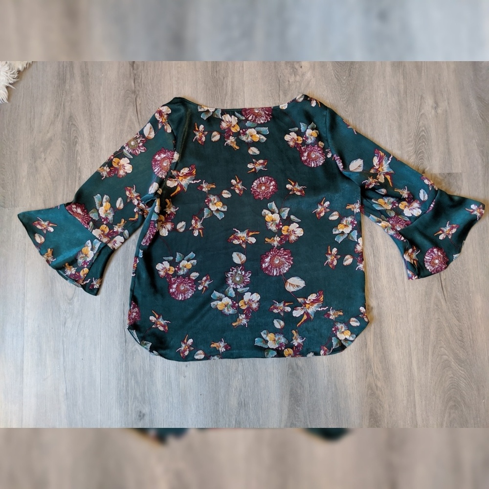 Boat neck Emerald blouse